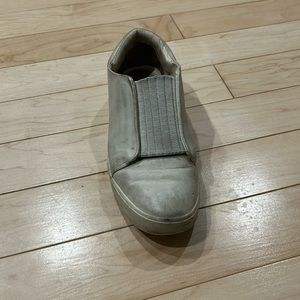 Vince leather slip on sneaker